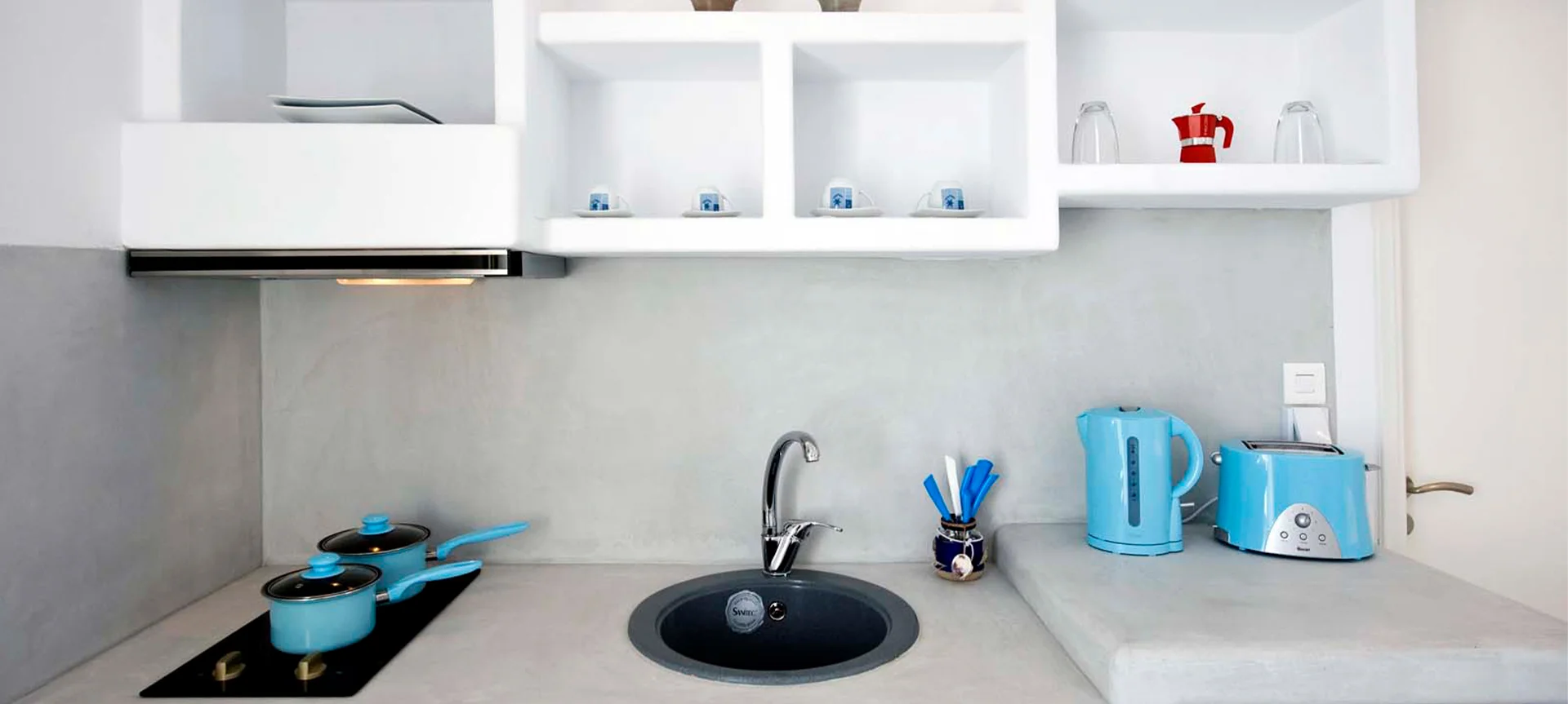 Venias Guest House_Pollonia Milos